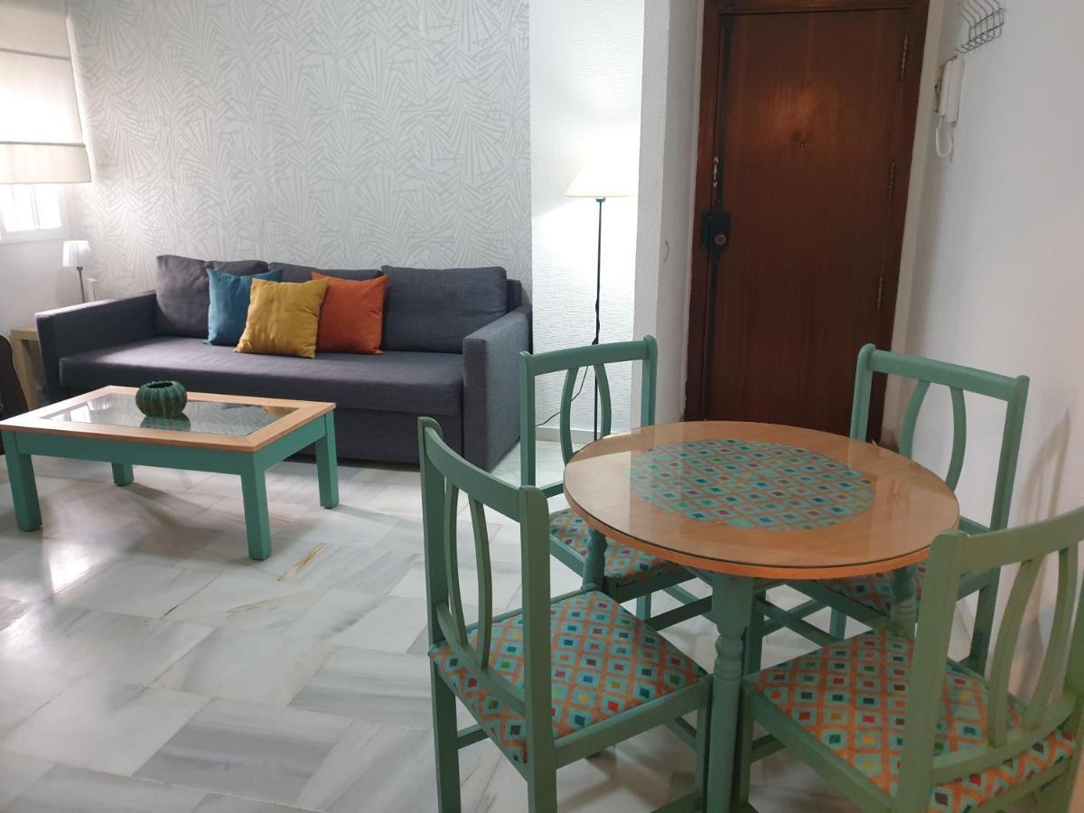 Apartamento Los Alfares De Triana Appartamento Siviglia Esterno foto